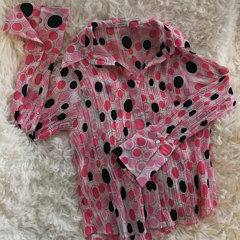 Cute blouse